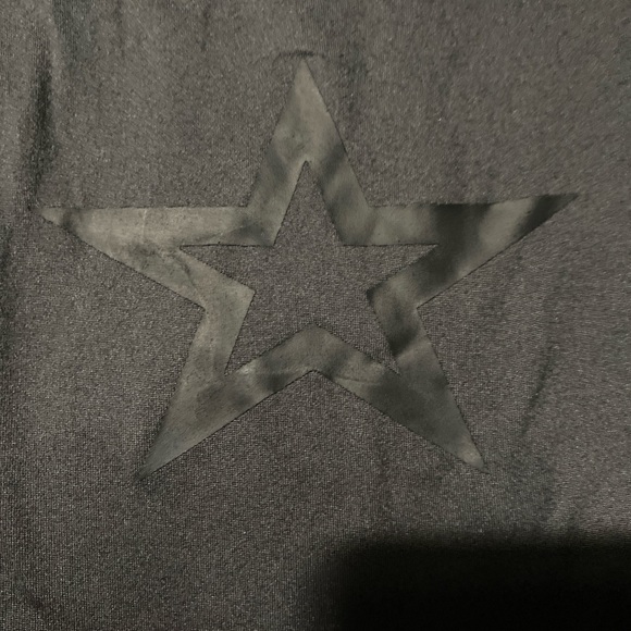 Crop top with a star in the middle - Picture 2 of 4